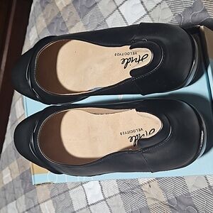 LifeStride Shoes black and size 11